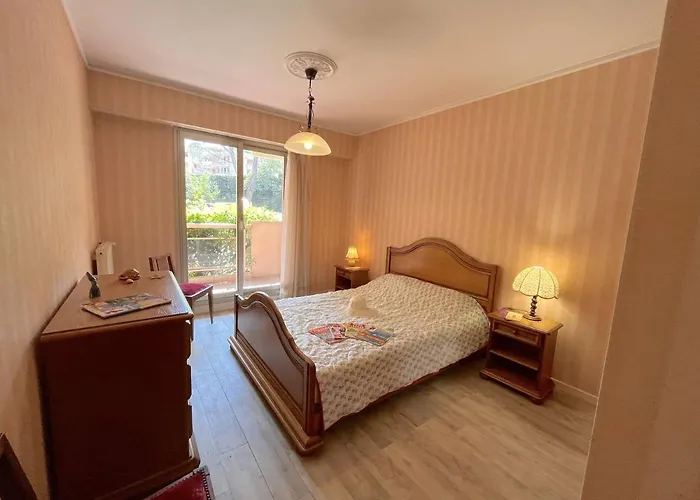 Appt 3 Pieces Avec Piscine Proche Centre Ville, 4 Couchages, Saint-raphael - Fr-1-226a-144 דירה